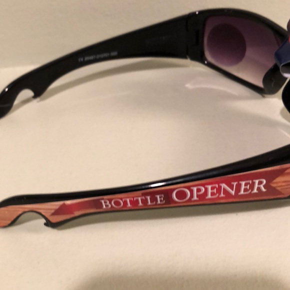 Men’s Sun Glasses - Picture 8 of 8